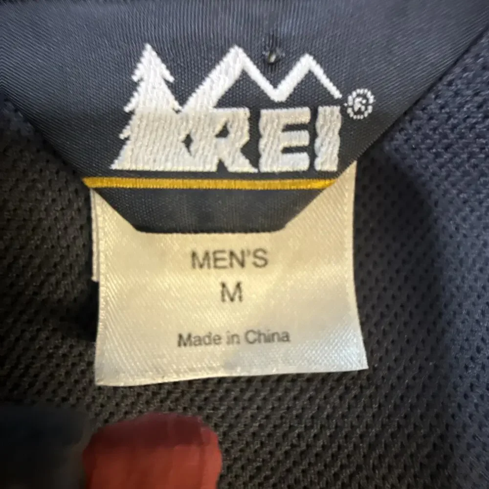 REI Jacket Men's Medium Maroon Full Zip Lined Windbreaker Outdoors Pockets - Picture 3 of 8